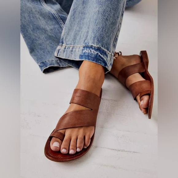 Free People Abilene Top Loop Sandals - Picture 1 of 4
